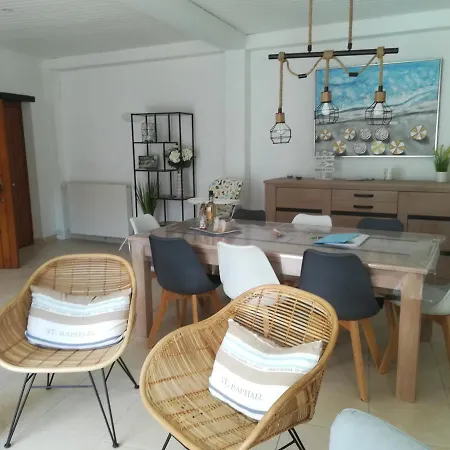 Les Balises: Seaside With In Gilles Croix De Vie Holiday home *