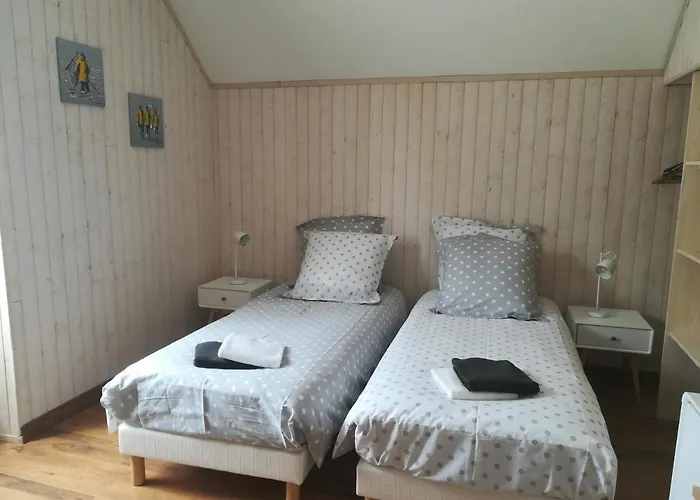 Les Balises- Babord-maisons De Bord De Avec -saint Gilles Croix De Vie - 27 Avenue Notre Dame *