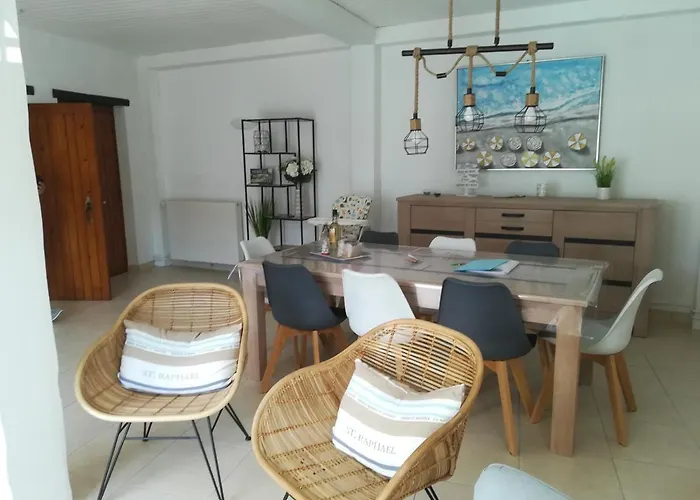 Les Balises- Babord-maisons De Bord De Avec -saint Gilles Croix De Vie - 27 Avenue Notre Dame Hébergement de vacances *